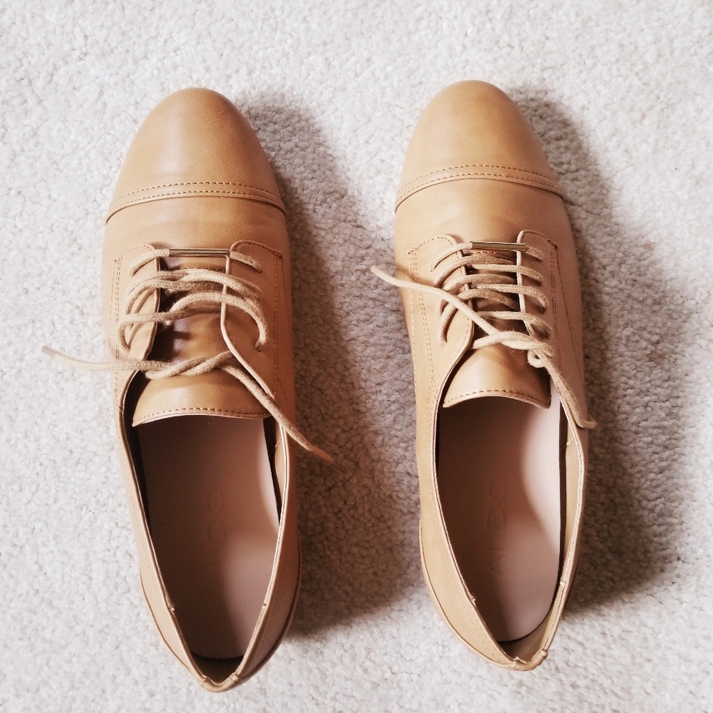 ALDO tie flats
